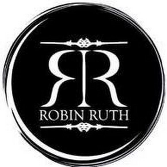robin_ruth_eye